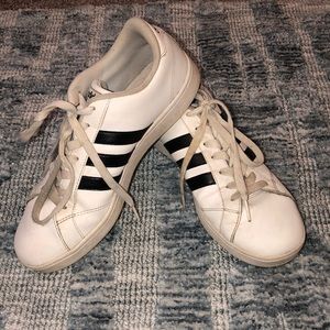 ADIDAS women’s fashion sneaker